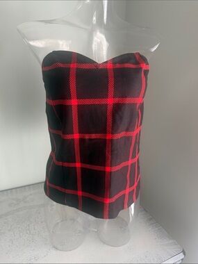 Torrid  size 2 (US 18-20) Black & Red Plaid Strapless Cami/Tube Top